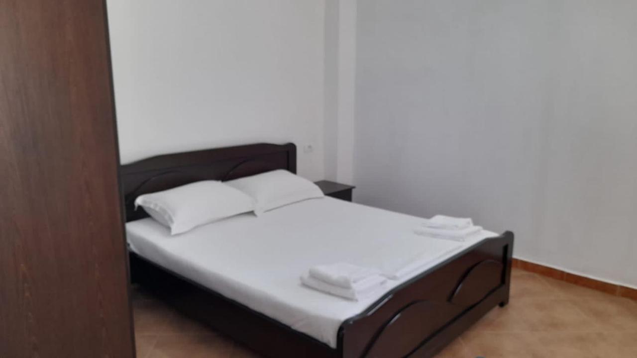Vita Apartment - Spacious Garden And Balcony 5 Min To Beach & Center Ksamil Bagian luar foto