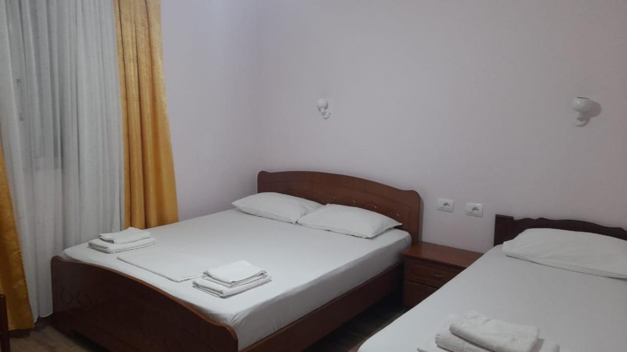 Vita Apartment - Spacious Garden And Balcony 5 Min To Beach & Center Ksamil Bagian luar foto