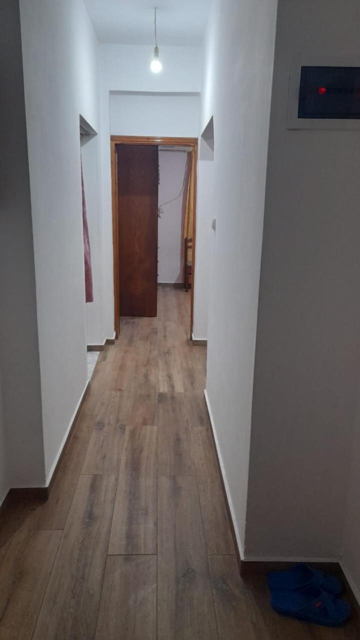 Vita Apartment - Spacious Garden And Balcony 5 Min To Beach & Center Ksamil Bagian luar foto