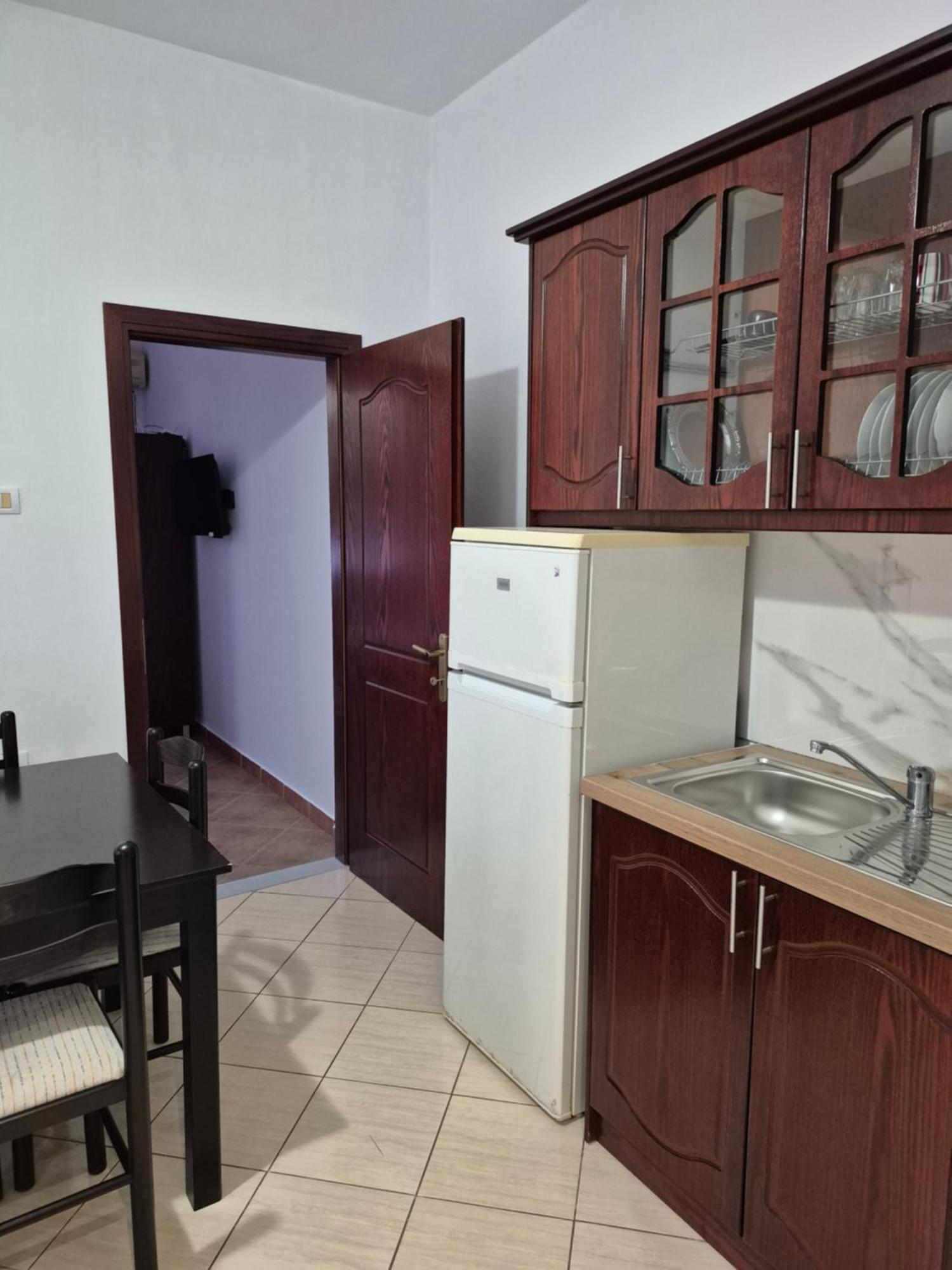 Vita Apartment - Spacious Garden And Balcony 5 Min To Beach & Center Ksamil Bagian luar foto